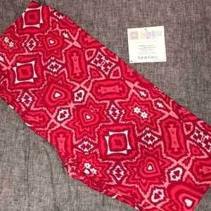 SALE B2G1- Valentine’s LulaRoe Leggings-TC